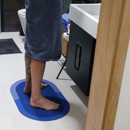 Obrazek z Szybkoschnący dywanik łazienkowy 78x48 cm