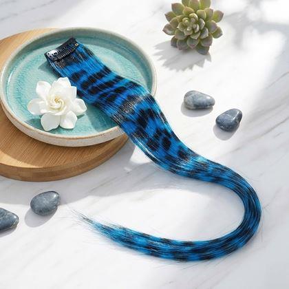 Obrazek z Kolorowy pasemko clip in 45 cm, ogon szopa -  niebieski