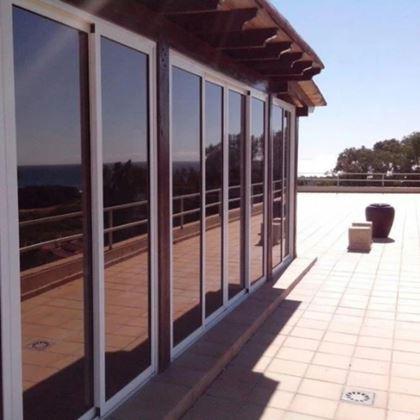 Obrazek z Folia lustrzana na okna 200 cm  - brązowa