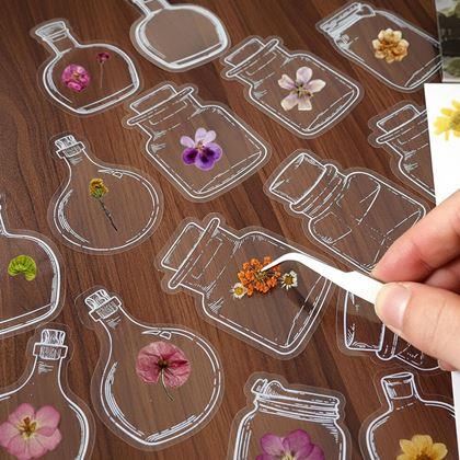 Obrazek z DIY herbarium - naklejki z suszonych kwiatów