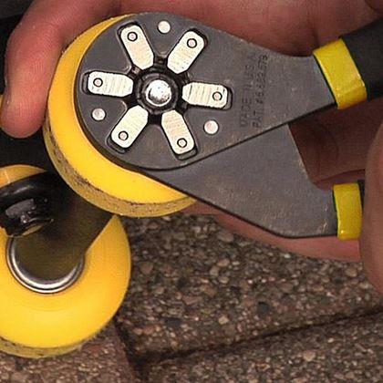 Obrazek z Uniwersalny klucz – szczypce 12–20 mm