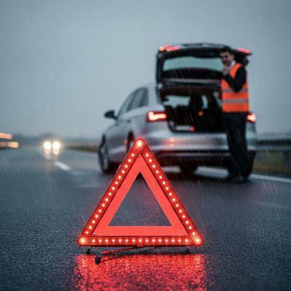 Obraz Trójkąt ostrzegawczy z oświetleniem LED