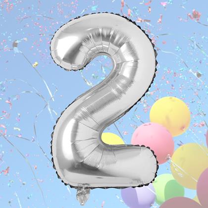 Obrazek z Maxi balon 100 cm srebrna cyfra -  cyfra 2