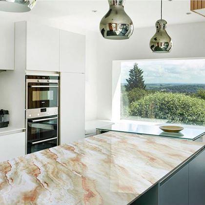Obrazek z Tapeta marmur 100 cm - beżowy marmur