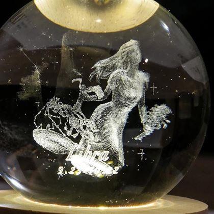 Obrazek z Świecąca kula LED znak zodiaku  -  Waga