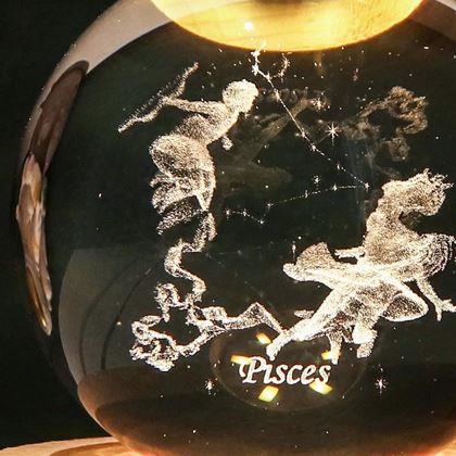 Obrazek z Świecąca kula LED znak zodiaku  - Ryby