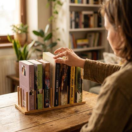 Obrazek z Drewniana biblioteczka