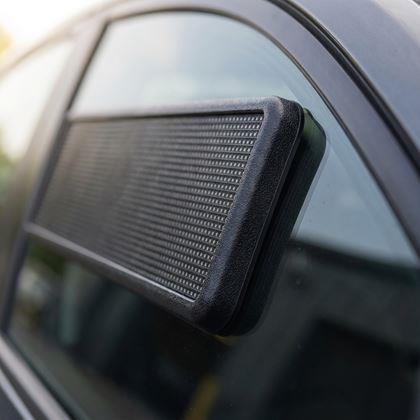 Obrazek z LED wyświetlacz do samochodu z aplikacją