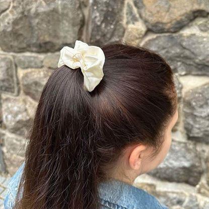 Obraz Gumka do włosów z materiału 